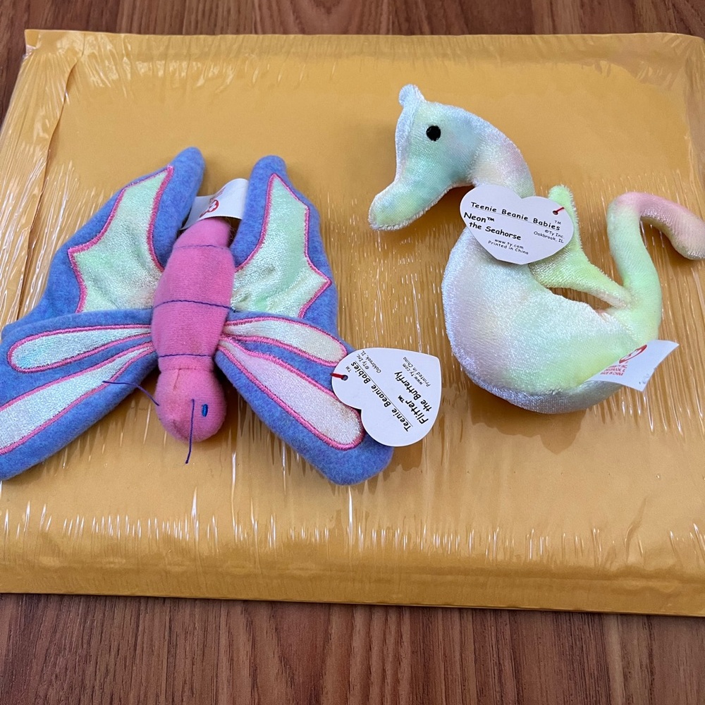 2  Ty beanie babies butterfly and seahorse